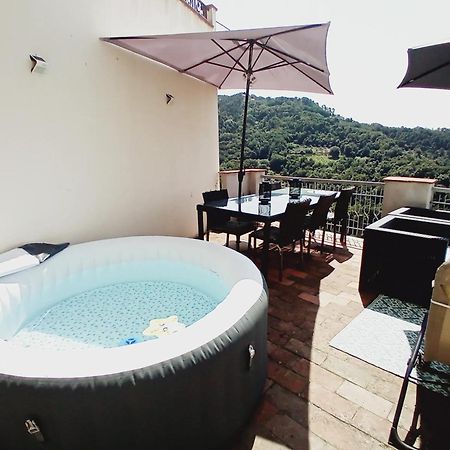 Comfortable Apartment With Sea View In Falcinello Luaran gambar