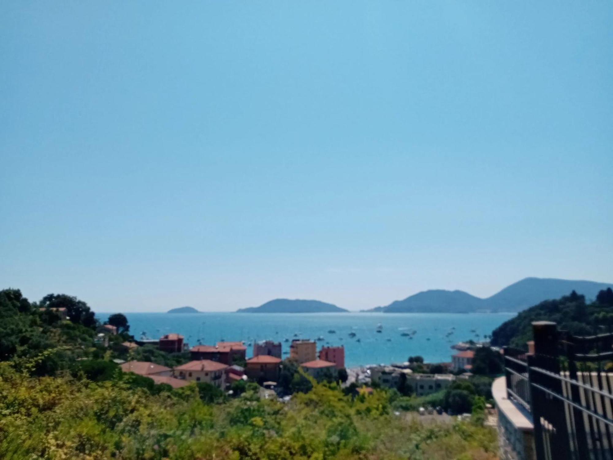 Comfortable Apartment With Sea View In Falcinello Luaran gambar
