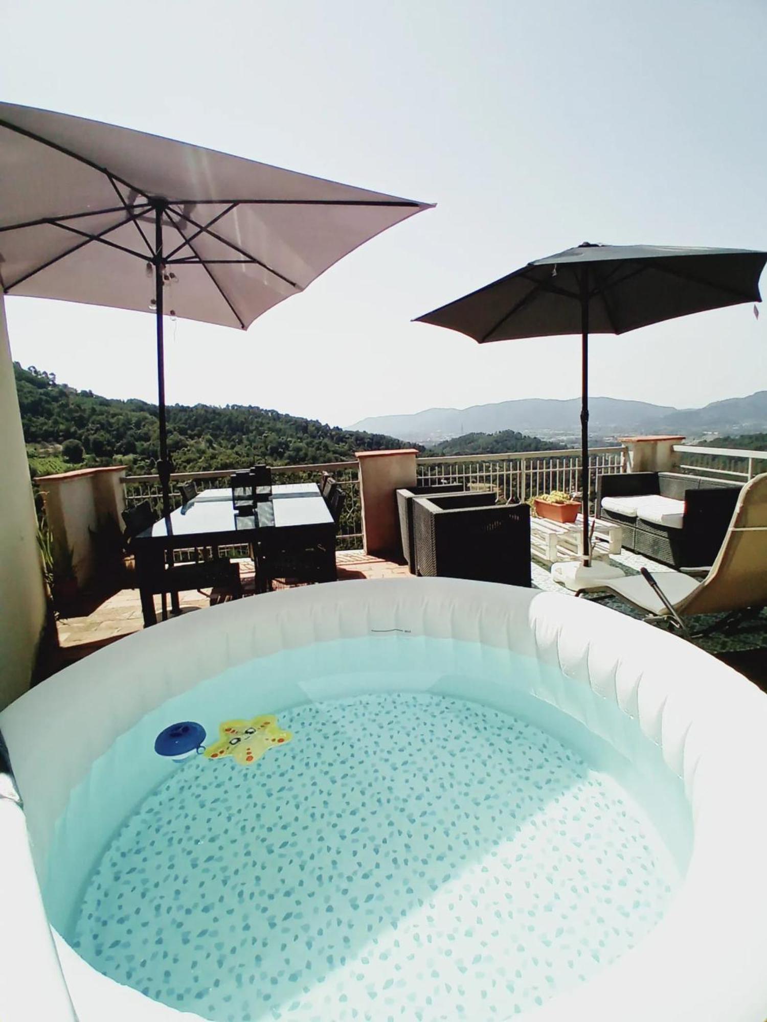 Comfortable Apartment With Sea View In Falcinello Luaran gambar